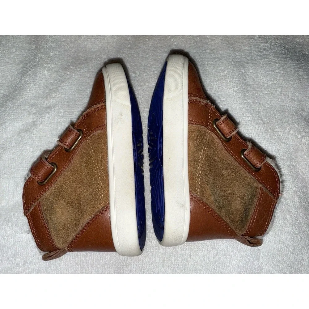UGG Boots‎ for Boys Size 7 tan
